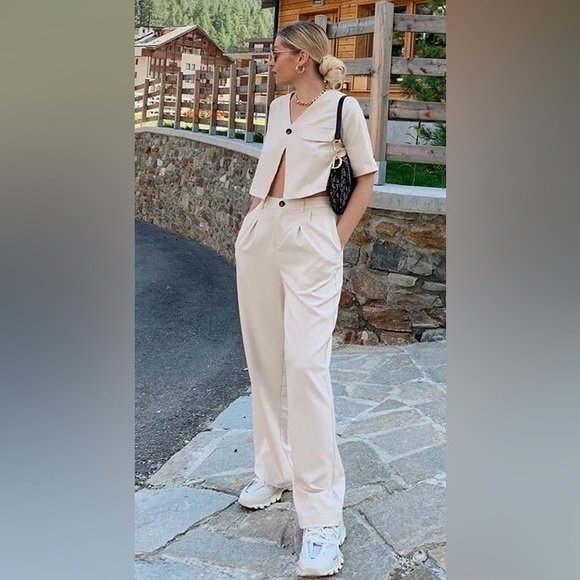 DAZY Solid Flap Detail Single Button Top & Wide Leg Pants - Picture 5 of 8